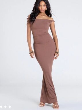 ✨ Chocolate Brown Off Shoulder Maxi Dress | Bodycon Ribbed | Elegant